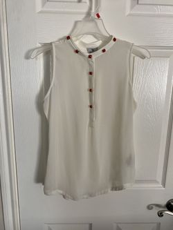 Worthington women’s sleeveless top with red appliqués