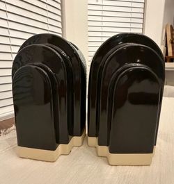Book end vases