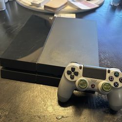 Sony PlayStation 4 500 Gb With Game PS4
