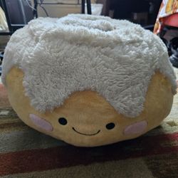 Squishable Cinnamon Bun 16” Comfort Food Plush (New Without Tag)