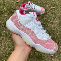 𝐎𝐧l𝐲 𝐫𝐞𝐩l𝐲 𝐨𝐧 𝐈G : 𝐓𝐎𝐏𝐤𝐢𝐜𝐤𝐬𝟒𝟒𝟒  Jordan 11 retro all size available 