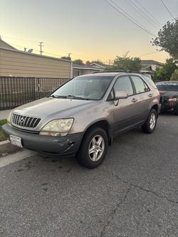2001 Lexus