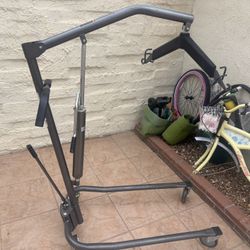 Medical Lift For Persons Of Disability