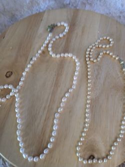 Peals Necklaces