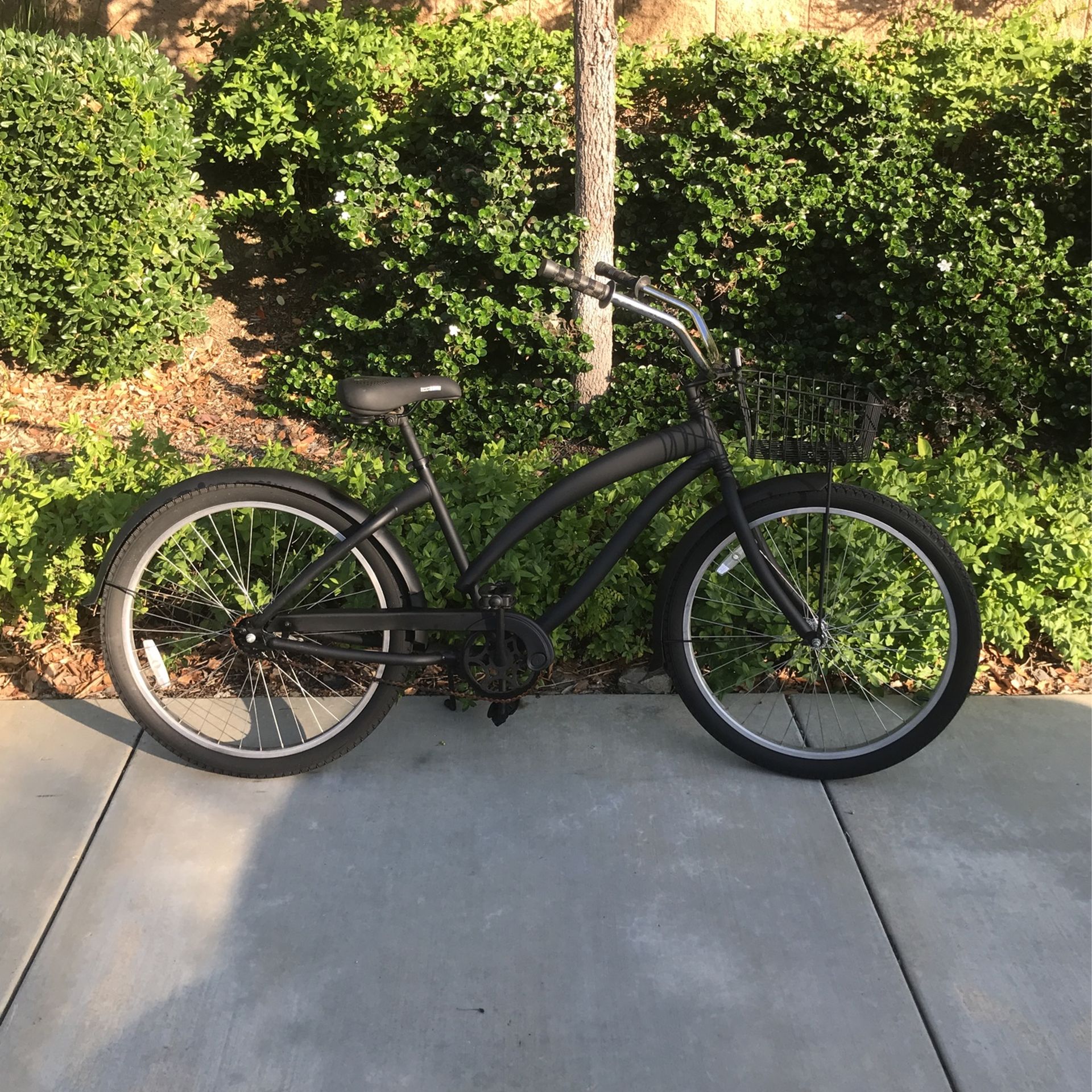 26” Nirve Paul Frank Ladies Black Beach Cruiser