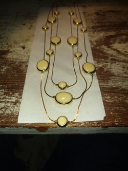 Beautiful Gold Chain With Off White Double Sided Stone