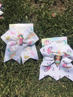 Cheer bows