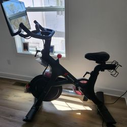 Peloton Bike