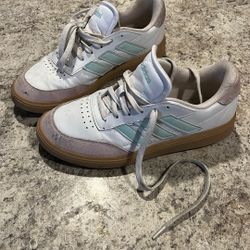 Adidas Size 61/2
