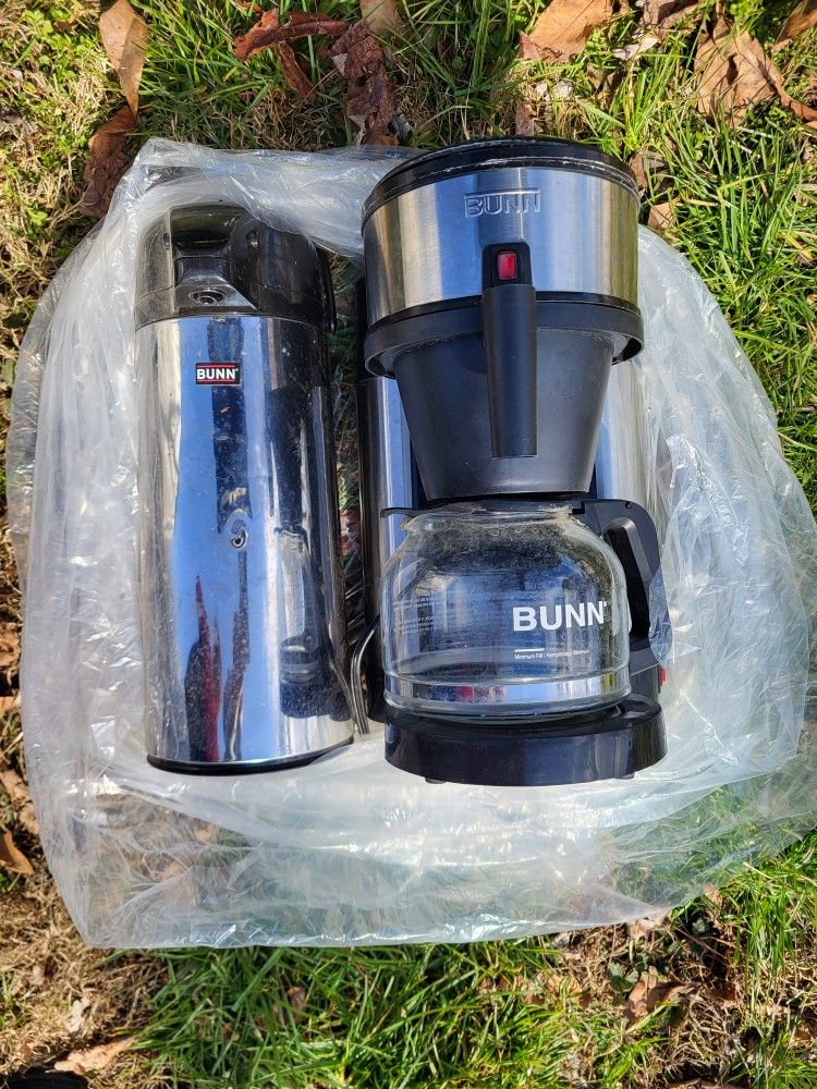 Coffee Maker And Thermos Dispensor