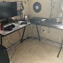 Black L Shaped Desk $60
