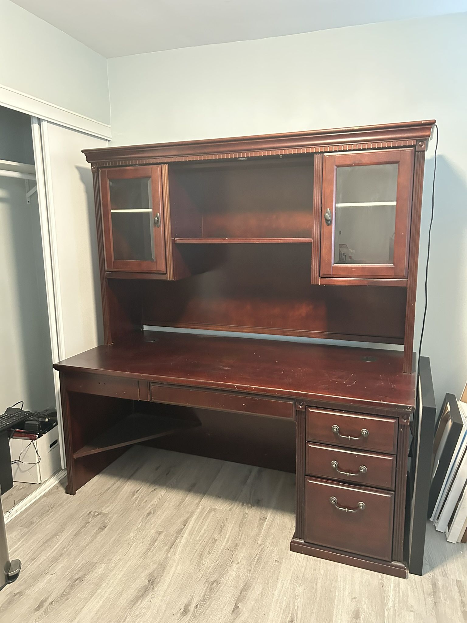 Desk with hutch