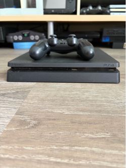 PlayStation 4 Slim