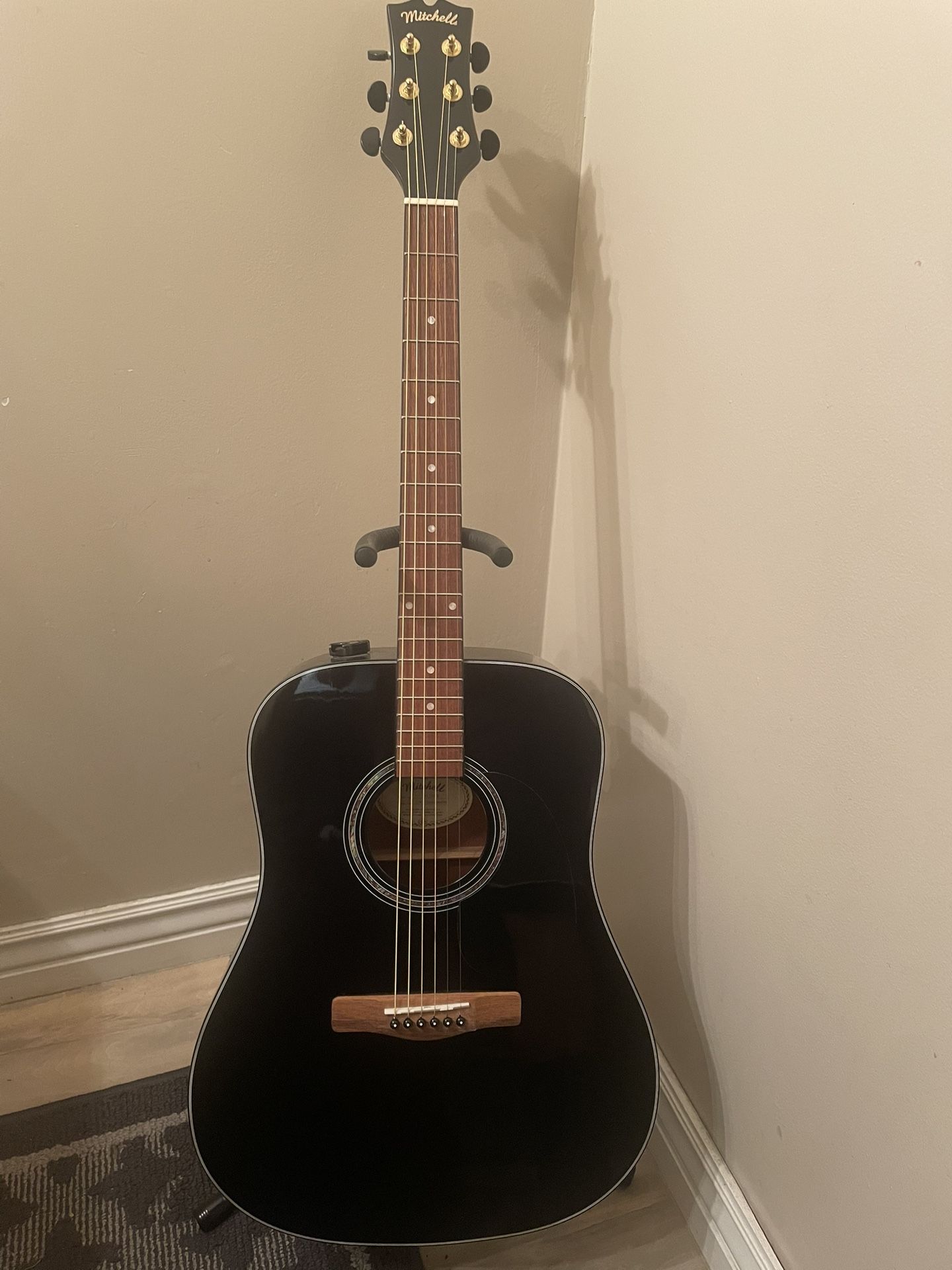 Mitchell D120 Black