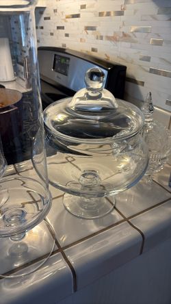 3 Glass Vases