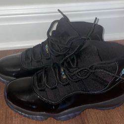 jordan 11 gamma blues. size 9.5