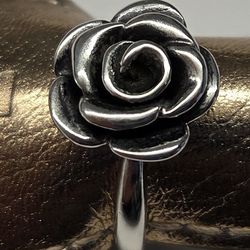 Retired James Avery Rose Ring size 8.5