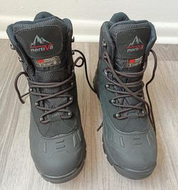 Nortiv Men's Winter/Snow Boots -size 9 Wide