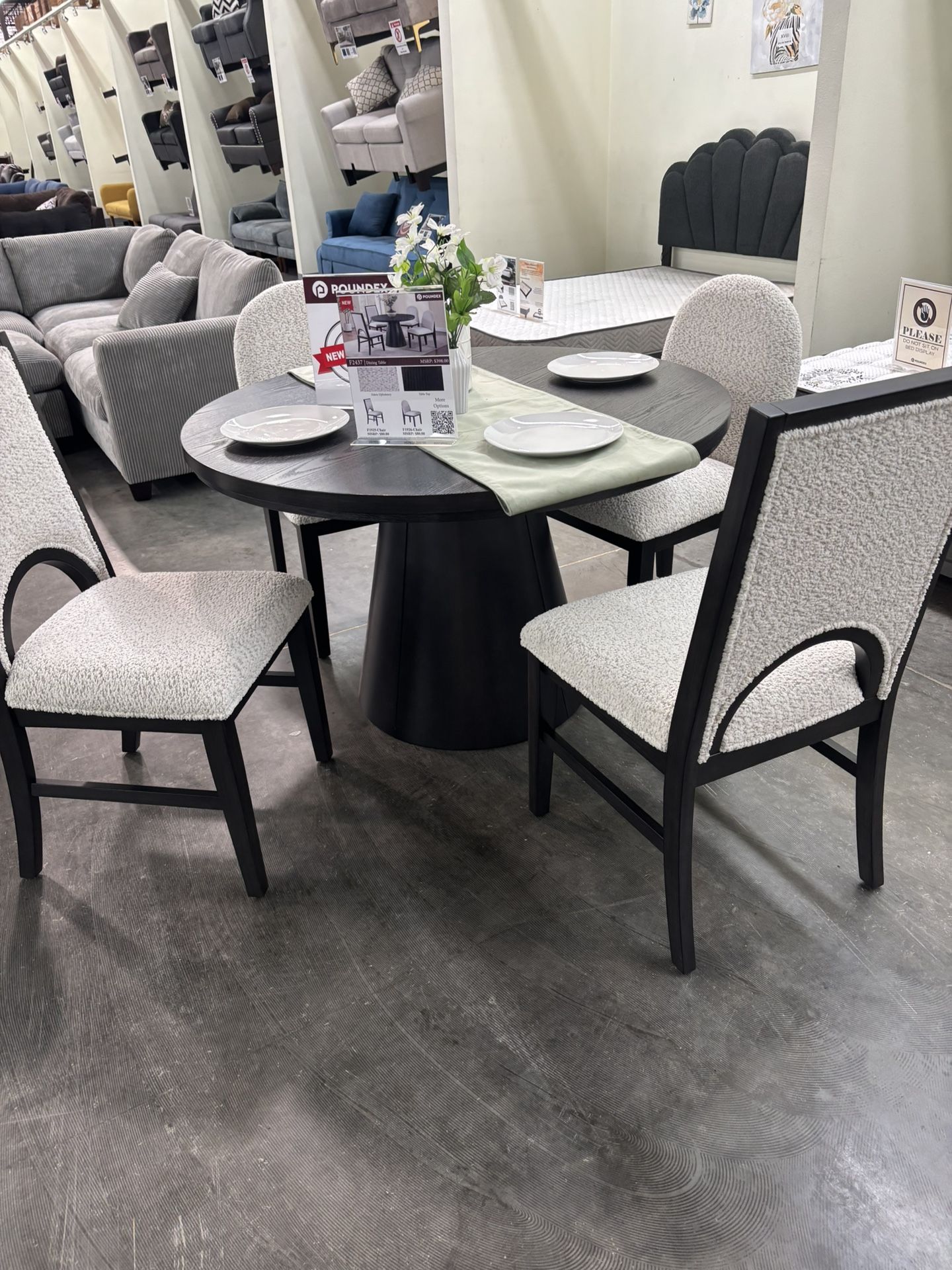 Dining Table Set