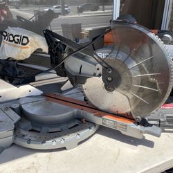 RIDGID 15 Amp Corded 12 in. Dual Bevel Sliding Miter Saw 