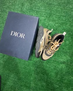 Christian Dior B30 100% Authentic