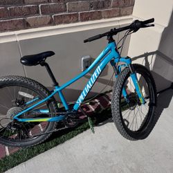 Specialized Riprock 24” Kids Mountain Bike – Front Suspension