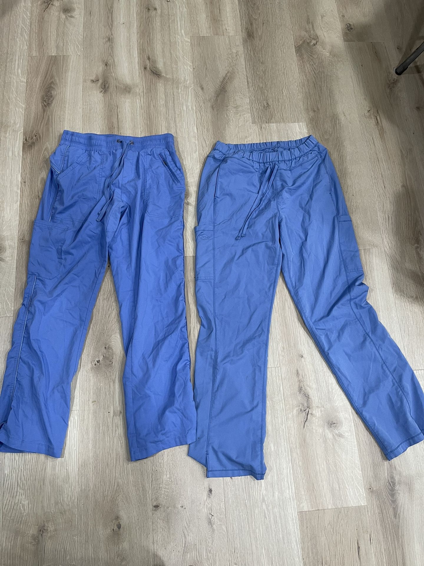 Women’s Scrubs Size Medium