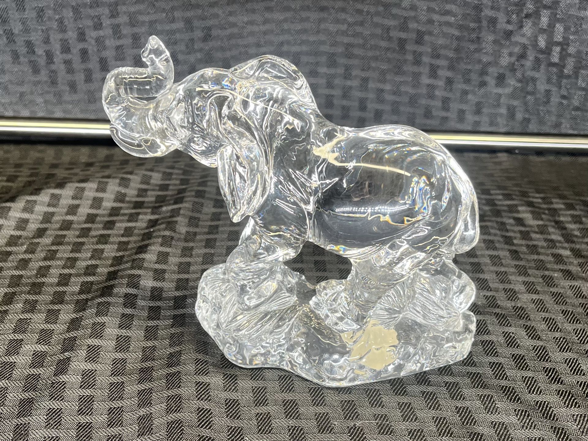 Princess House “Wonders of The Wild” 24% Lead Crystal Elephant Figurine