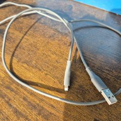 USB Apple iPhone Charging Cable - Metal Part Came Off & Can't Get To Work - Could Fix Or Use For Parts - FREE!