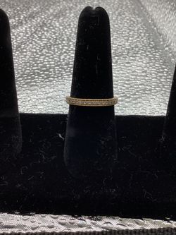 USED 14 KT RING 