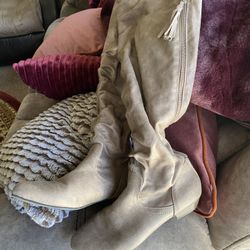 Woman’s Boots