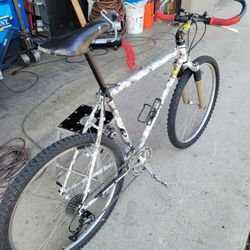 Custom Mountain BIKE 26" Wheel "Breaking BAD"