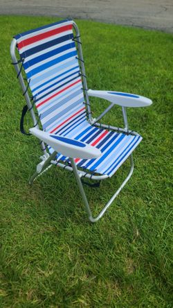 Foldable beach chairs like new