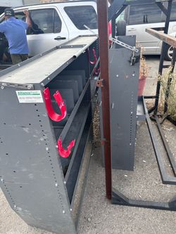 Racas para Cargo Van 🚐 usadas en buen estado $350 obo