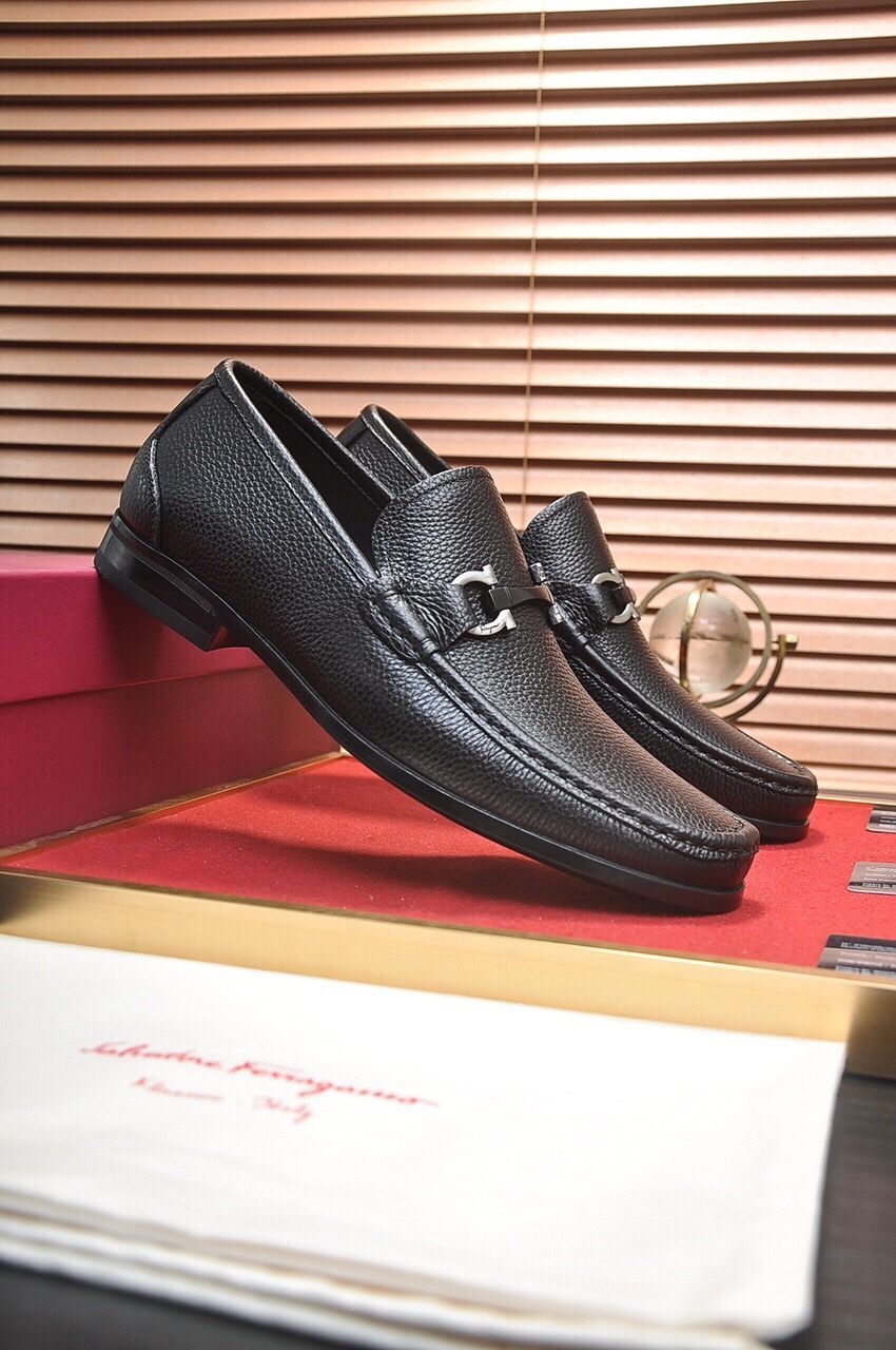 Ferragamo Men’s Leather Shoes With Box New 