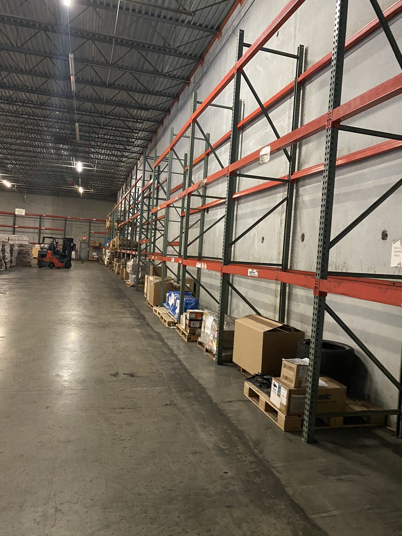 8ft Heavy Duty Pallet Rack Beams for Sale in Pompano Beach, FL OfferUp