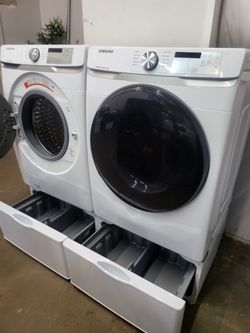 SAMSUNG SET STEAM WASHER AND GAS DRYER JUMBO