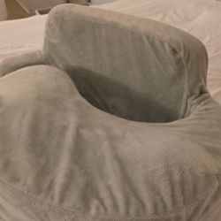 $25 My Brest Friend Super Deluxe Nursing Pillow
