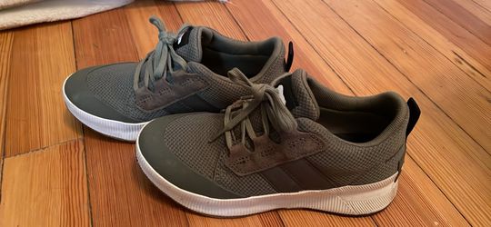 Sorel woman’s Sneaker Size 7