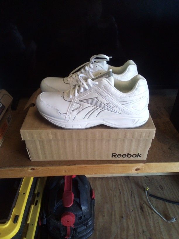 Shoe