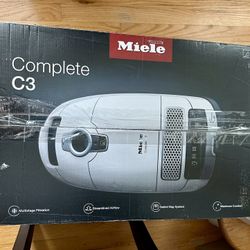 NEW Miele Complete C3 Vacuum in White