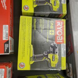 RYOBI P261 1/2 INCH IMPACT WRENCH