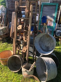 Nice antiques and vintage sale. Sunday. Sept 29th Multiple vendors. 10901 Whittaker rd. Whittaker