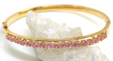 14k Yellow Gold Ruby Hinged Bangle Bracelet 9.6g