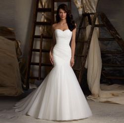 New white mermaid dress