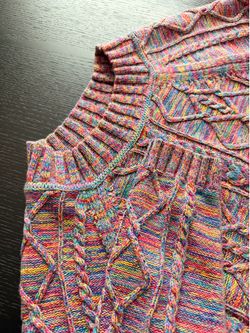 GAP Multicolor Cable Knit Sweater Women’s Small