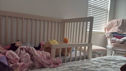 Crib/toddler bed