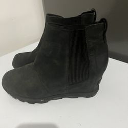 Women’s Boots 
