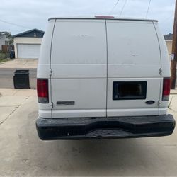 2007 Ford E-350