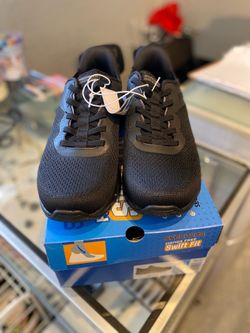 SKECHERS MEN SIZE 13
